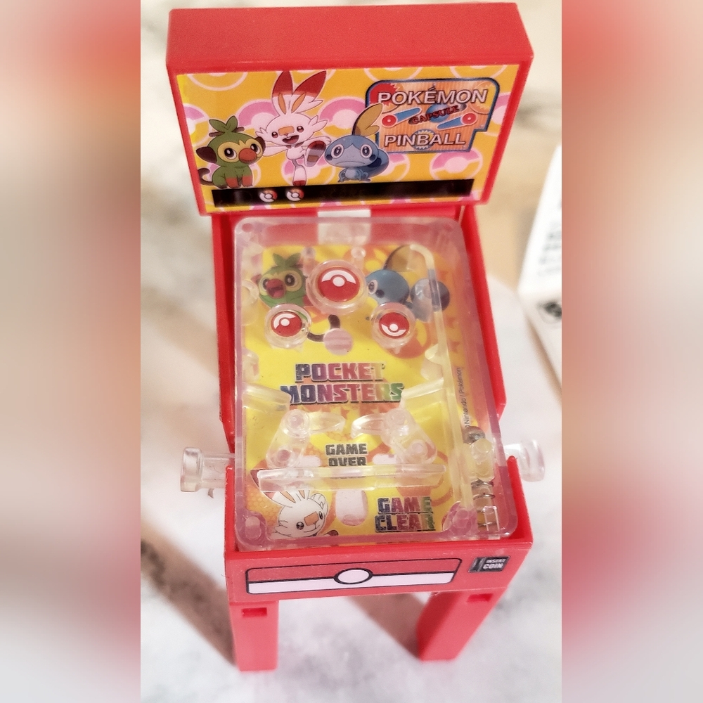 Takara Tomy Pokémon Gashapon 3" pinball machine Pocket Monsters Sobble Grookey
